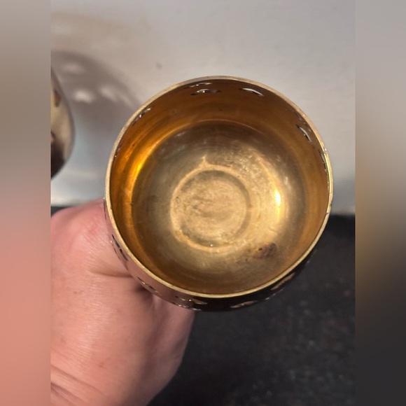 Vintage Brass Chalice Candle Holder Lot Of 2 Hearts All Around Brass Decor - Picture 4 of 5